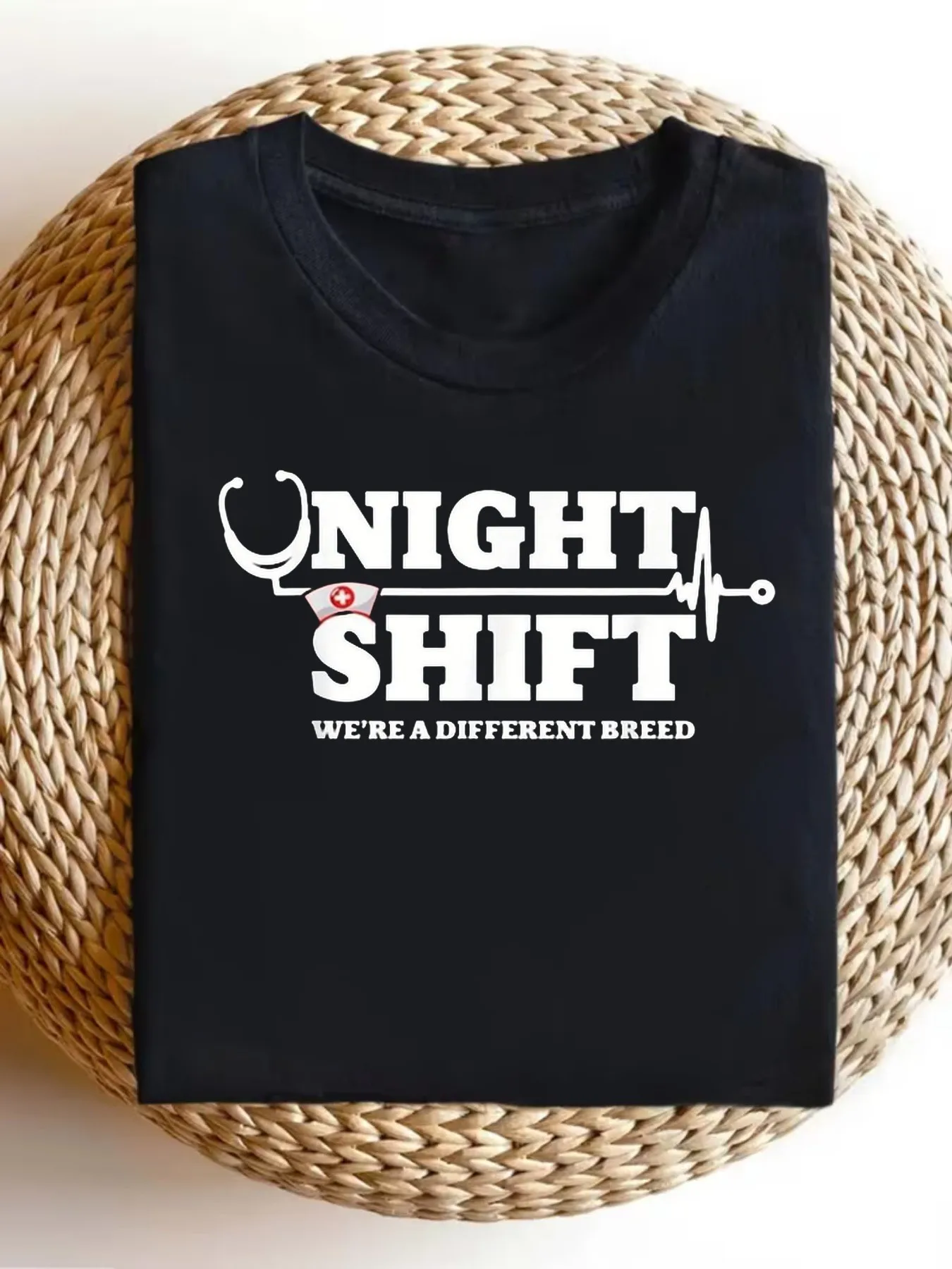 Funny Vintage Graphic Men'S T-Shirt Men'S Funny Night Shift Nurse T-Shirt Breathable Retro Medical Symbols  Unite by Day Breed by Night , Oversized Fit Healthcare Worker Apparel for Hospital Staff, Emts