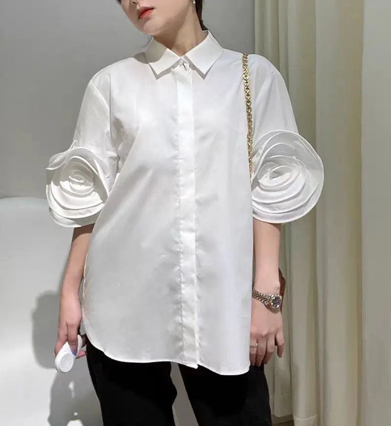 

SuperAen 2024 Spring New Design Flower White Short Sleeved Shirt Women's Solid Color Fashion Shirt Tops