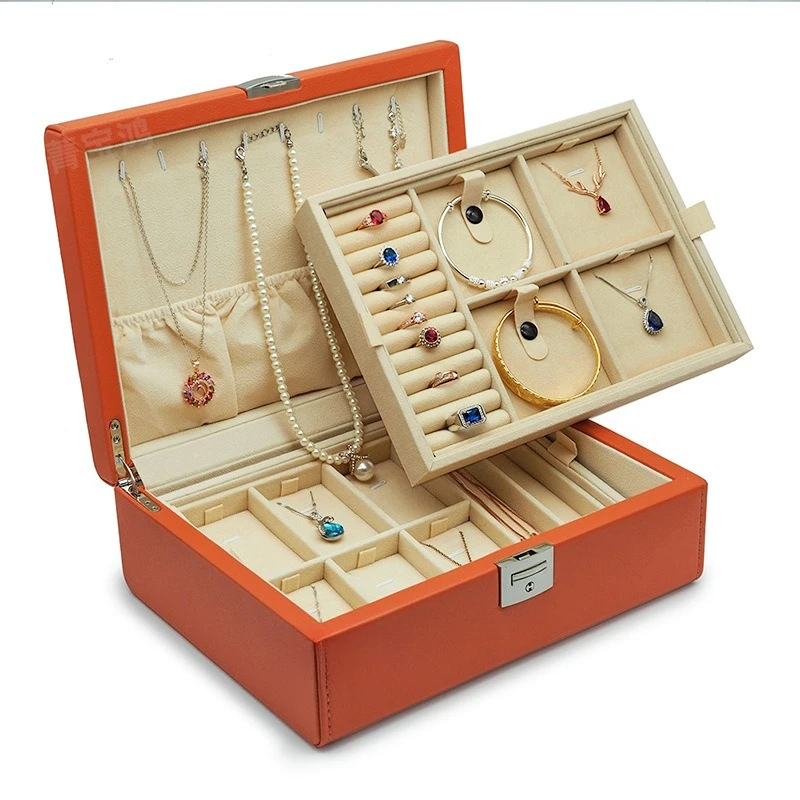 Leather jewelry storage box, new cosmetic case, jewelry box.