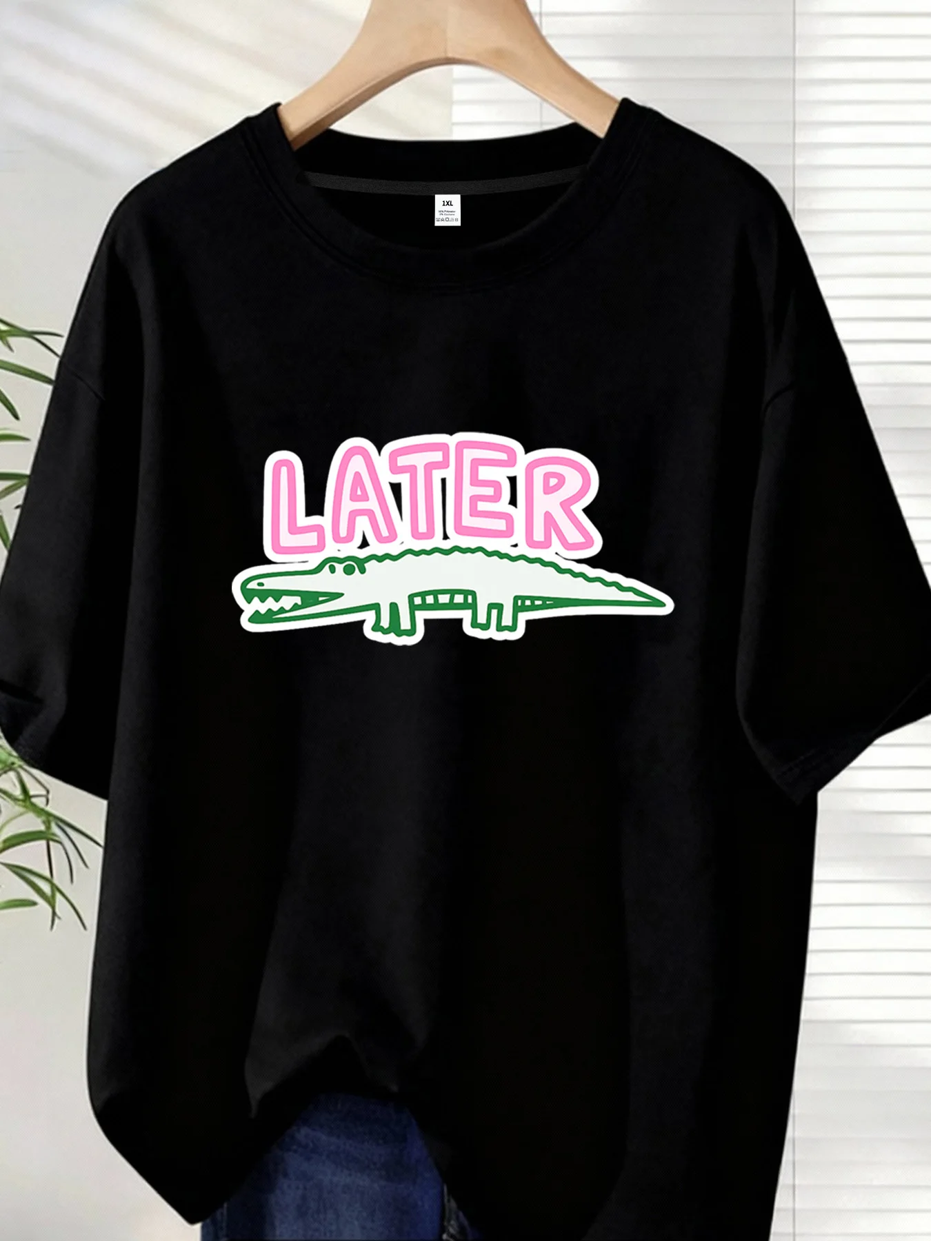 【ZXH1016】Crocodile and Letters Plus size women's round neck short sleeve T-shirt with elastic half sleeves and trendy prints