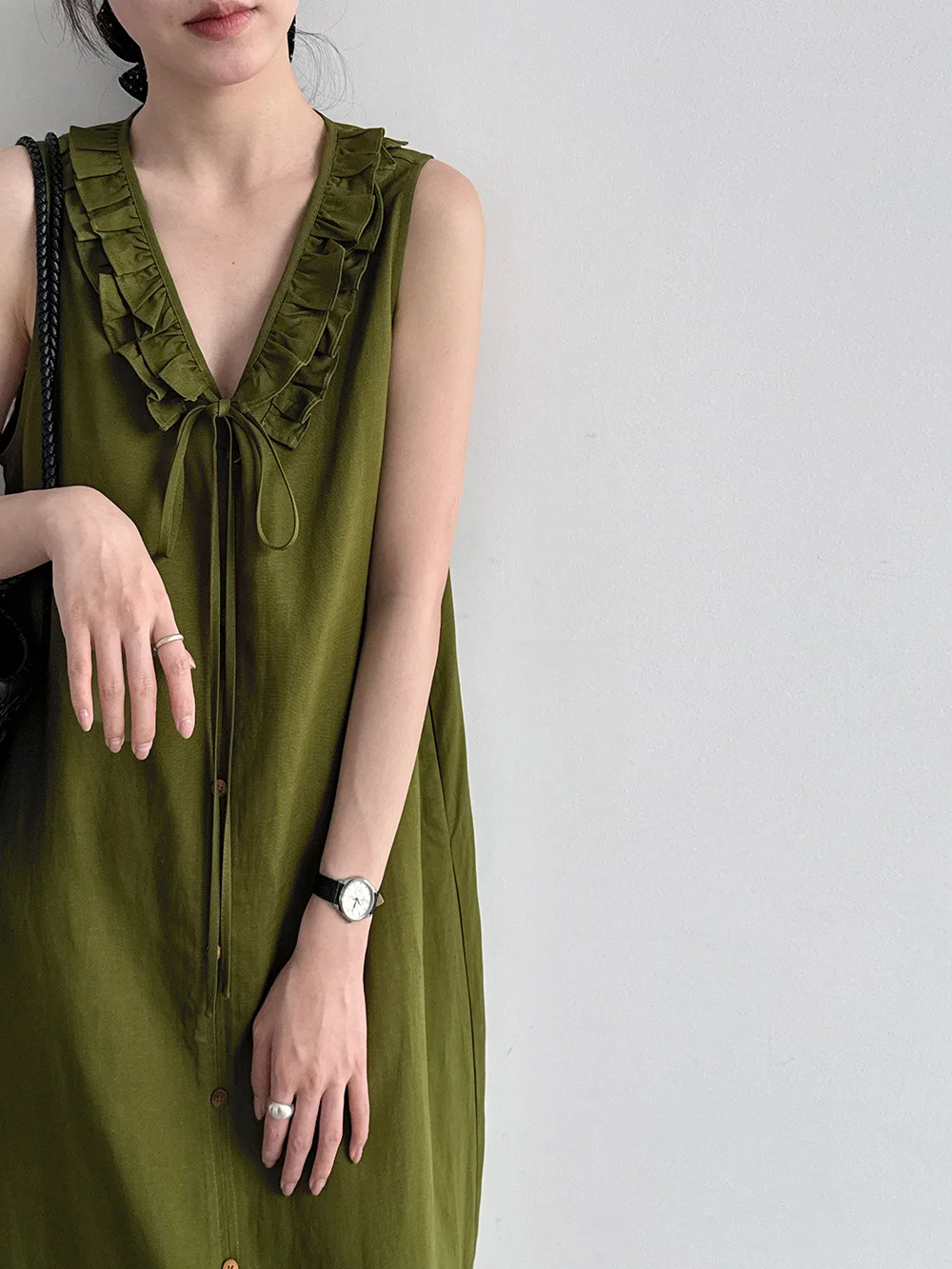 Women's Summer Ruffled V-neck Sleeveless Tank Dress Linen Loose Waist Drawstring Straight Commuter Dress