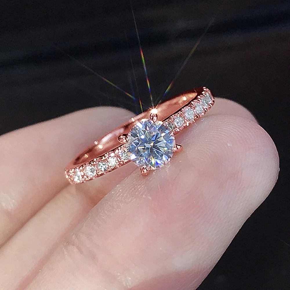 Huitan Klassisches 4-Krallen-Design, rund, Zirkonia, für Damen, Hochzeit, Verlobungsringe, 3 Farben erhältlich, zurückhaltender Brautschmuck, heißer Verkauf