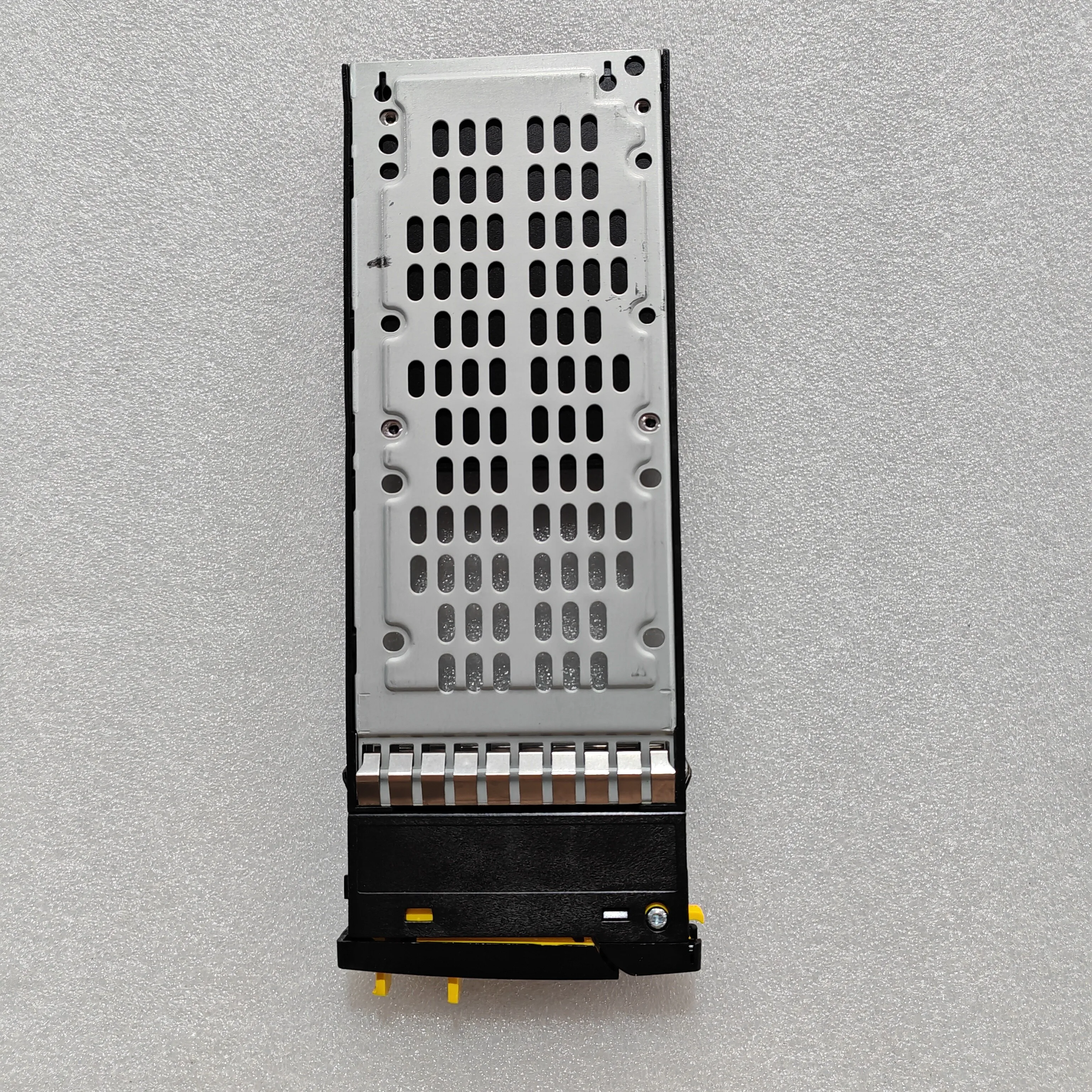 P08720-001 E7Y57A MZ-ILT1T90 1.92TB SAS 12Gbps 2.5-Inch PM1643 Enterprise SSD Storage Drive