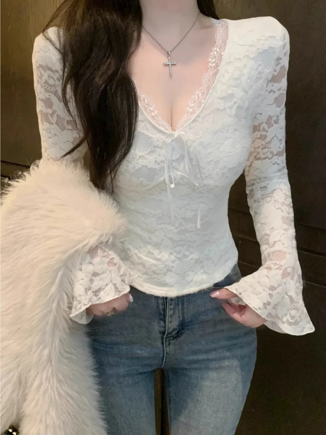 

plus Size Women's Fce Lined Thiened Bell Sve Lace irt Sweet Spicy Sle Base Layer Top for Autumn Winter