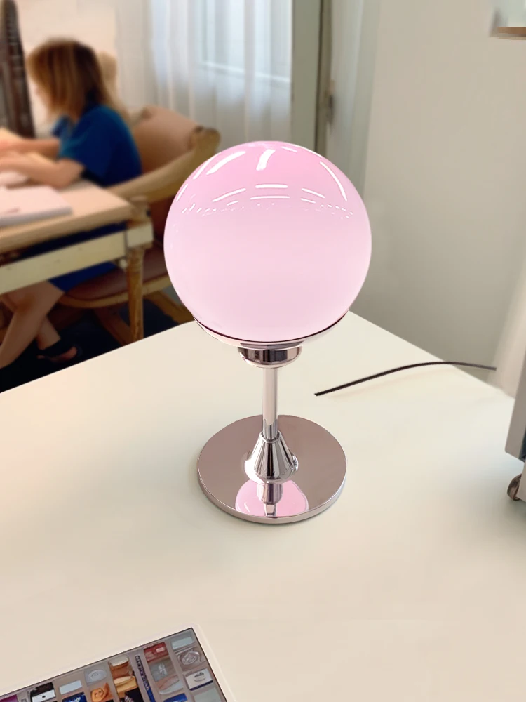 

Deng Ji lollipop table lamp ins girl bedside bedroom decorative table Bauhaus post-modern medieval table