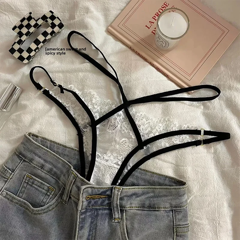 Pure Desire Französische ästhetische Spitzenhöschen-Unterwäsche, eng anliegende Unterwäsche mit niedriger Taille und sexy Mesh-Slip mit atmungsaktiven Löchern