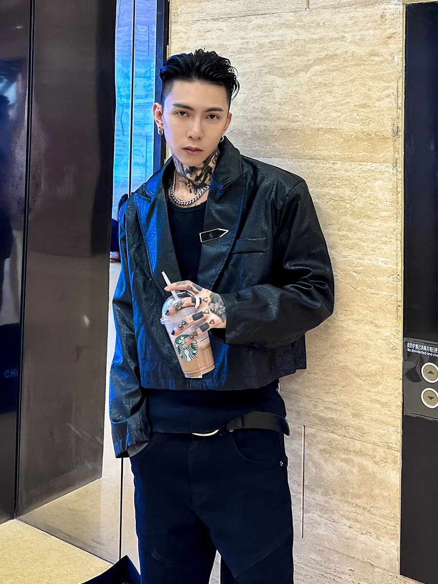 

VE2 Short One-Button Men's Fashion Jacket Stylish Short Length High-Rise Leather Coat Youthful Spring Autumn Standard Fit PU ...