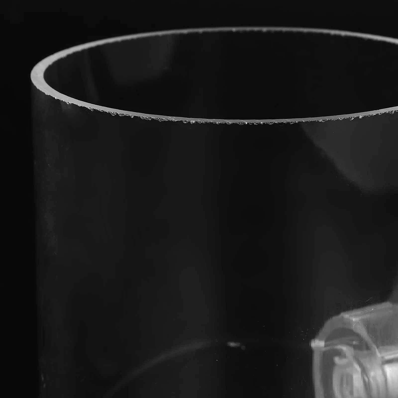 

Fish Feeding Ring Suction Cup Transparent Design Prevents Floating Food Controls Dispersion Speed Convenient Aquarium Feeder