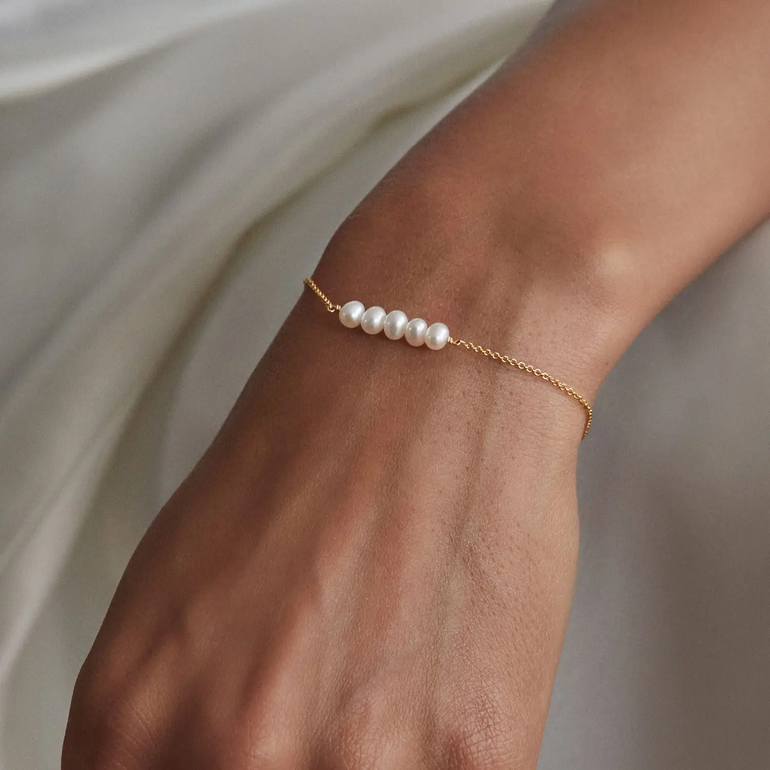 

Vlen Stainless Steel Chain Bracelet Woman Girl Friends Gift Natural Pearl Bracelets for Women Minimalist Pulseras Jewelry