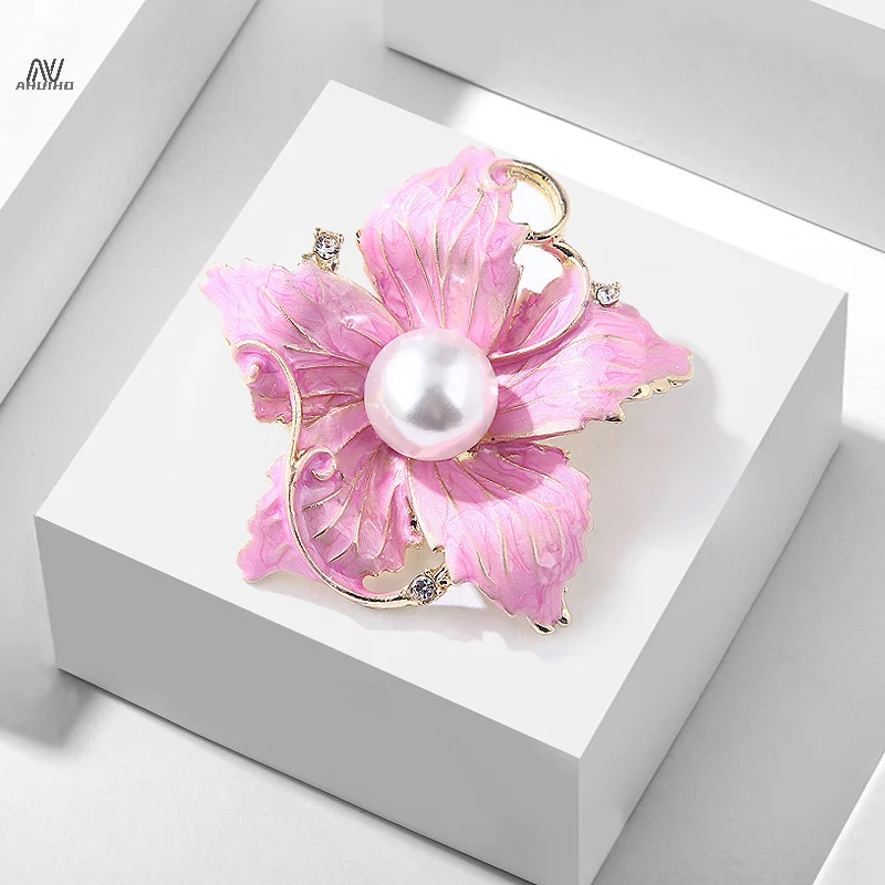 Pink Flower Brooch Korean Fashion Big Lapel Pins Wedding Accessories Elegant Crystal Flower Luxury Jewelry