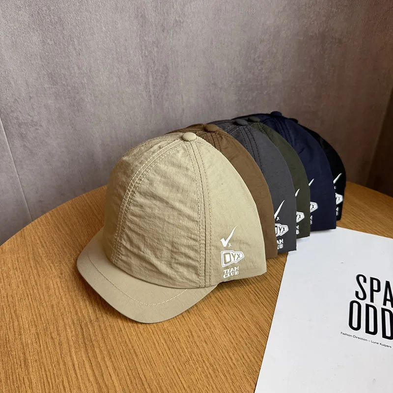 Schnelltrocknende Sommer-Baseballkappe mit 3 cm kurzem Schirm, Unisex Atmungsaktive Sonnenschutzkappe – Detail 5