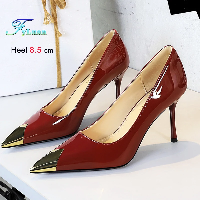 

Новинка весны 2024, женская обувь на высоком каблуке 8,5 см, женские туфли-лодочки из лакированной кожи на металлическом остром каблуке, пикантные элегантные банкетные туфли на шпильке