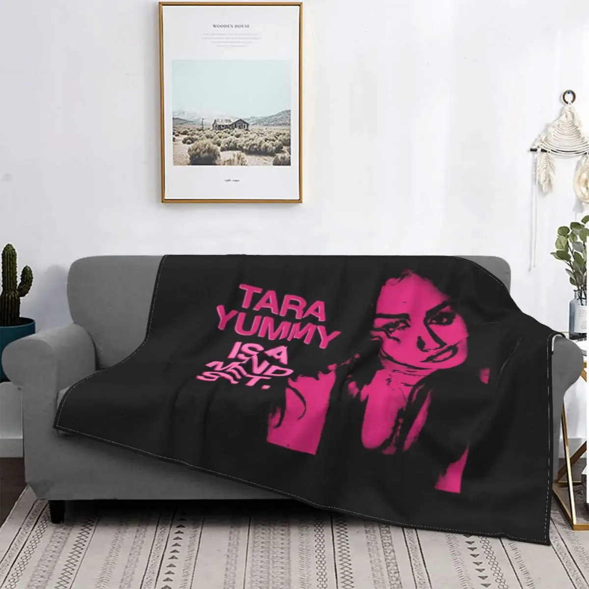 Tara Yummy Graphic Print An Ultra-Soft Micro Fleece Blanket