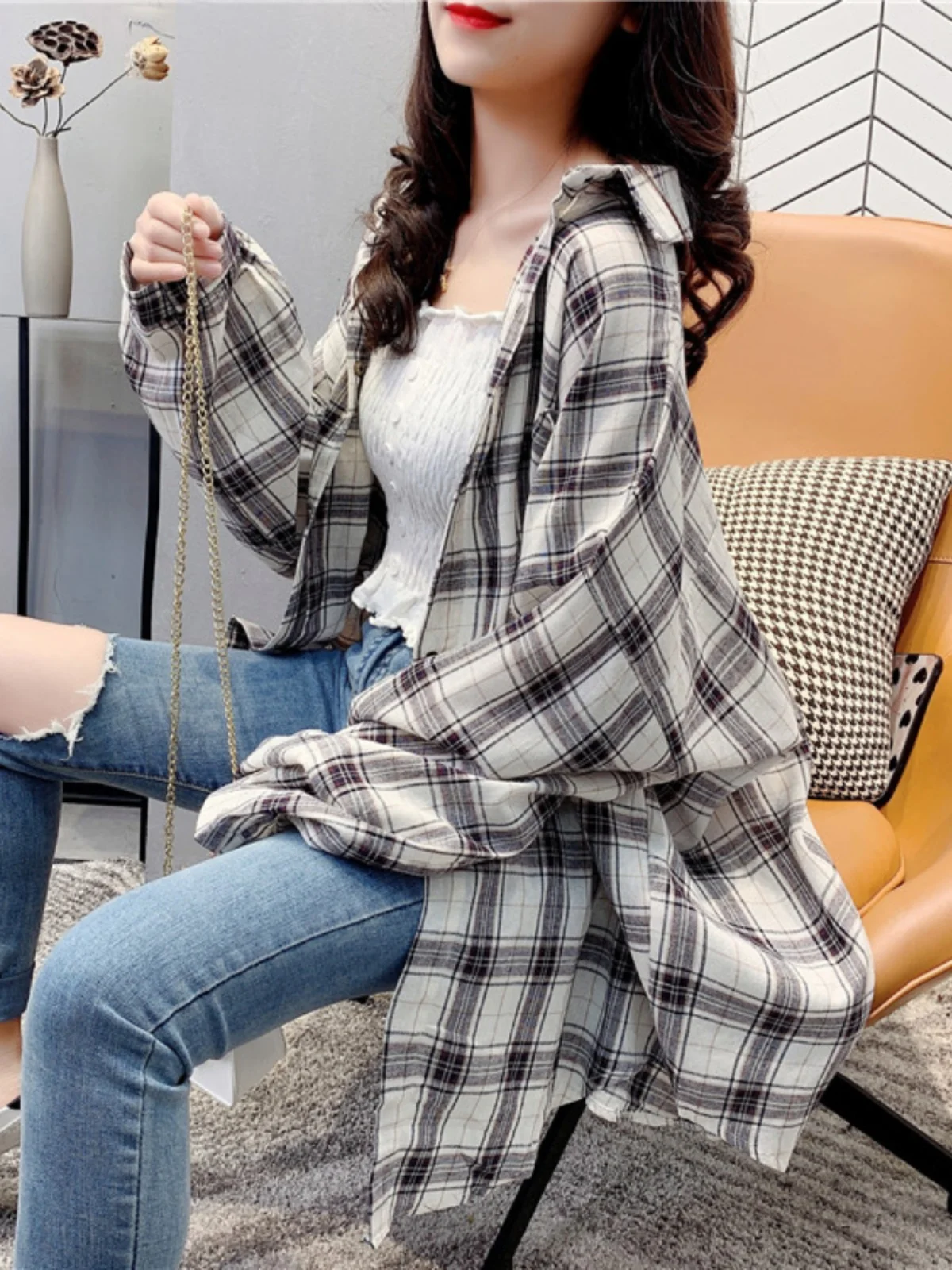 2025 新チェック柄シャツ女性のファッションルーズ大きいサイズ日焼け防止夏トップ多用途長袖ソルトシステムアウター