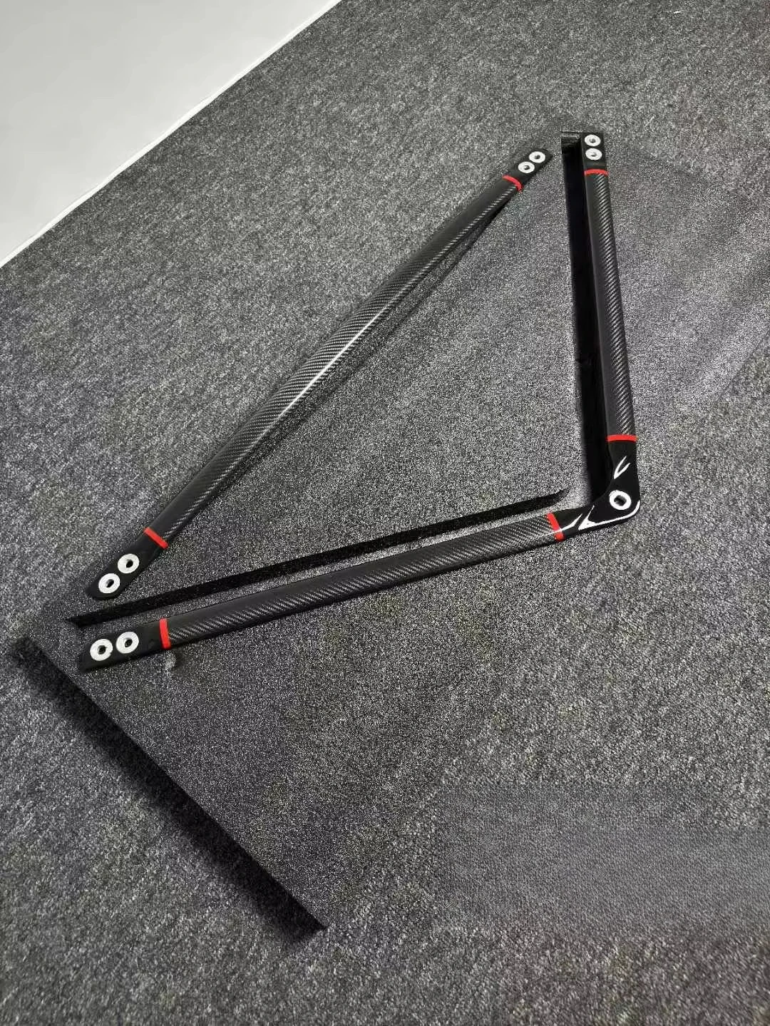 Dry Carbon Fiber for  G8X M2 / M3 / M4 Carbon Front Strut Brace