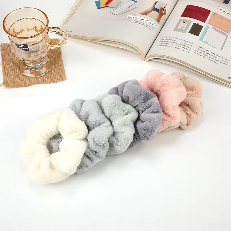 

Women's Plush Scrunchies Elastic Hair Ties Ponytail Holder Headband Hair Rope Daily Use Fashion Accessories
