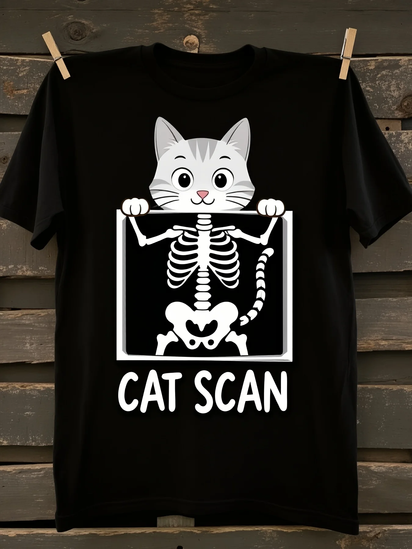 Men's Fun X-ray Cat Scan T-shirt, featuring a spooky skull X-ray cat pattern, loose fit casual short-sleeve round-neck T-shirt, suitable for Halloween party outfits