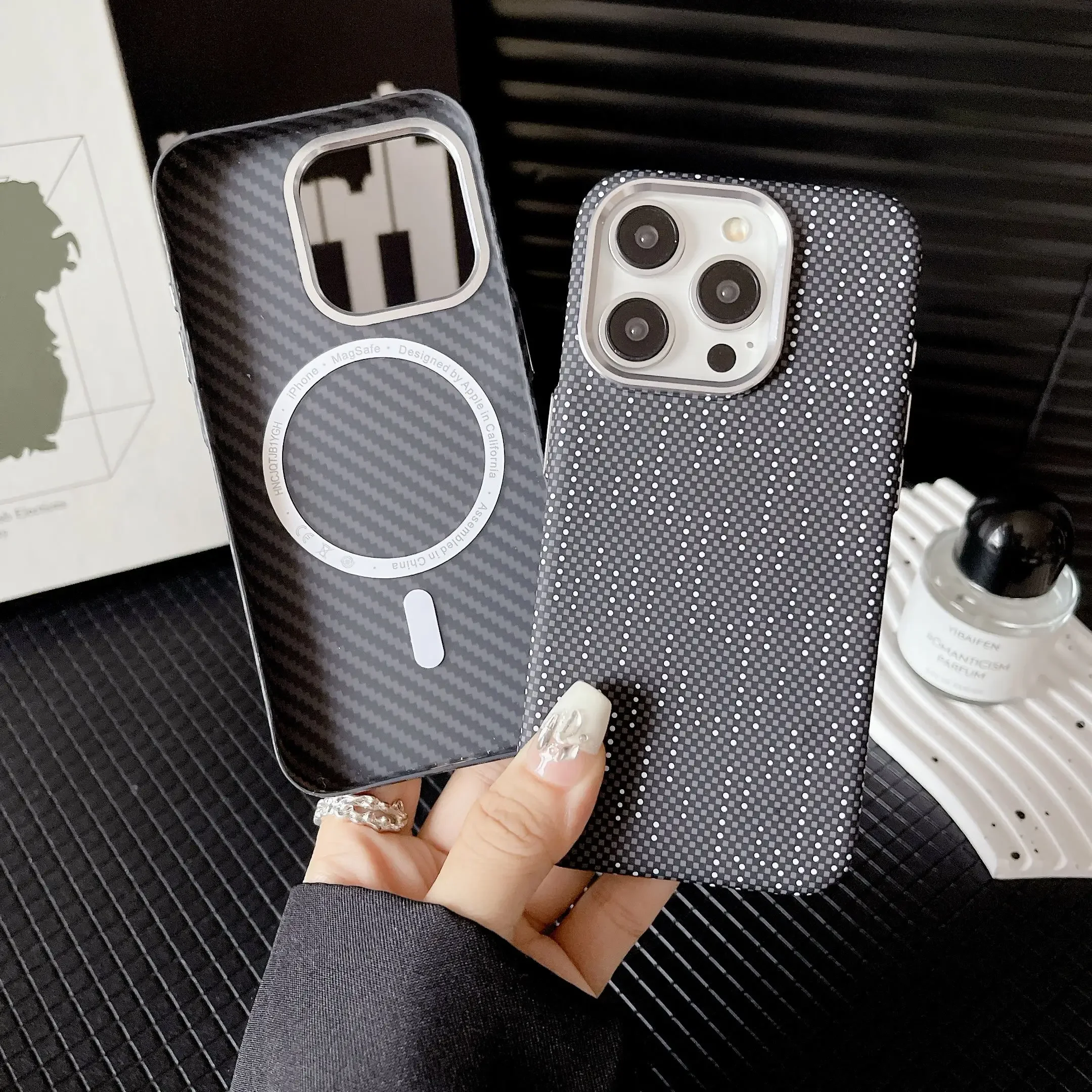 

Чехол Magsafe с текстурой из углеродного волокна и линзой из сплава для iPhone 16 Plus 15 14 13 12 Pro Max, жесткий защитный чехол с беспроводной зарядкой