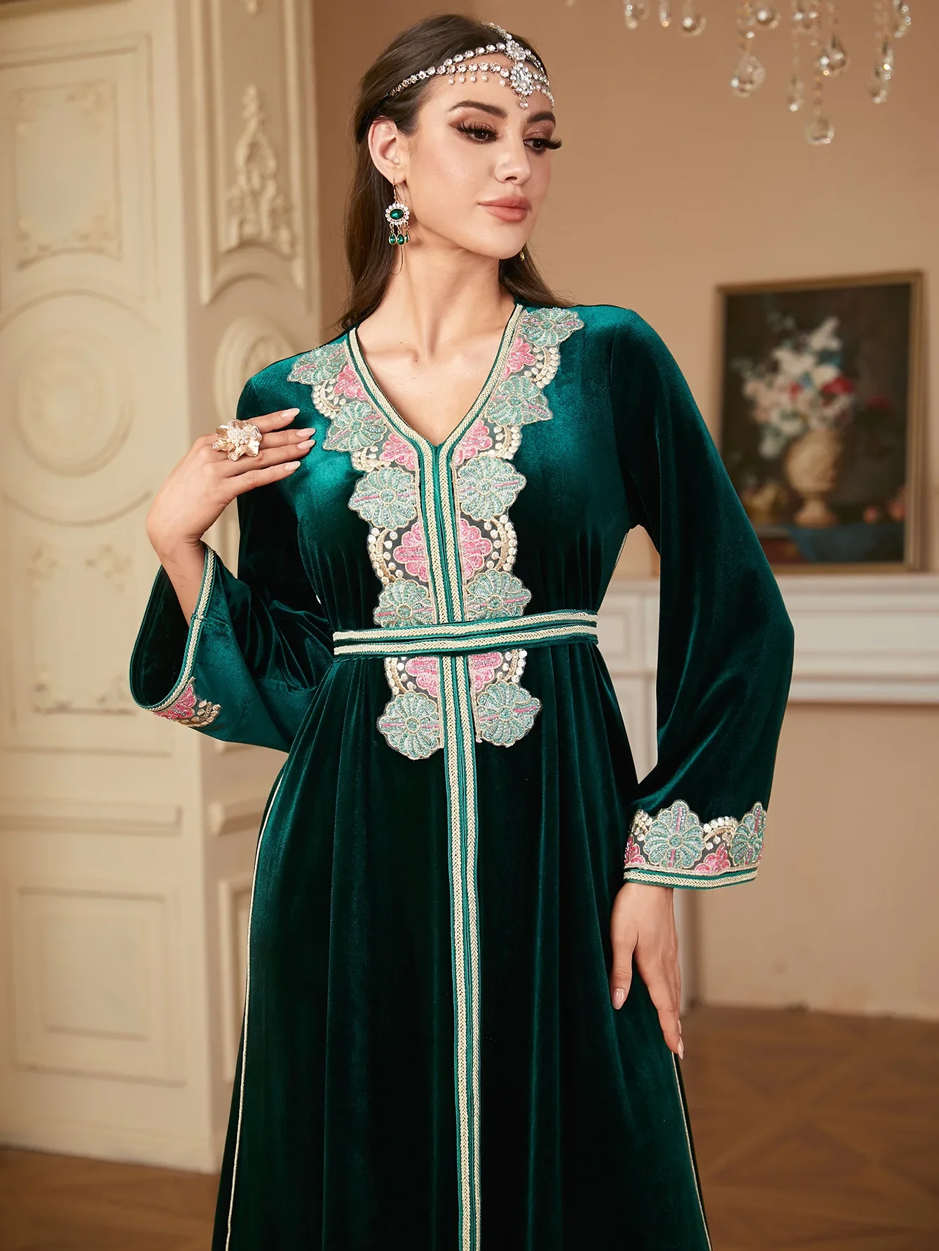 Eid Muslim Velvet Dress for Women Party Dresses Sashes Embroidery Jalabiya Arab Abaya Vestidos Long Robe Morocco Ramadan Kaftan