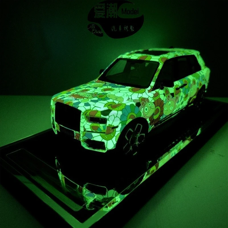 For [YY] Rolls-Royce, Cullinan, Kuchi/Sunflower Luminous 1:18 Resin Car Model