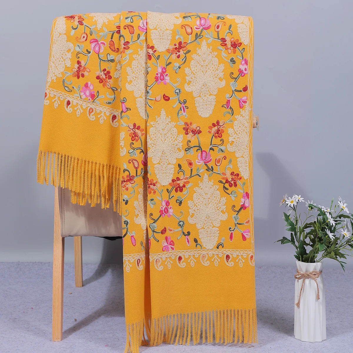 Spring And Autumn Style Ethnic Embroidered Cashmere Scarf India Nepal Big Shawl Travel Cashew Thin Long Scarf Female Hijab Шарф