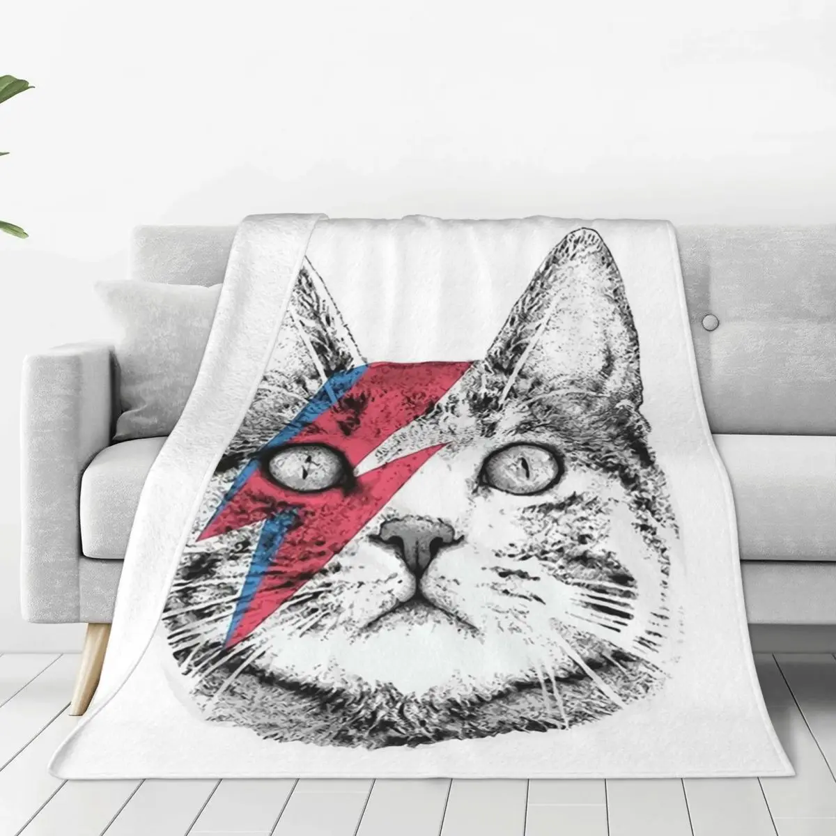 Ziggy Stardust Cat , David Bowie, Wo Blankets Flannel Warm Sofa Throw Blankets For Couch Bedding Office Throws Bedspread Quilt