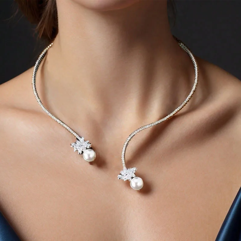Luxury Flowers Rhinestone and Pearl Open Collar Necklace Pearl Pendant Clavicle Chain for Women Crystal Choker Necklace Jewelry