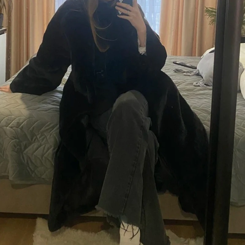 New Fall/winter Faux Fur Coat for Women, Thick and Long, Faux Rabbit Fur, Loose and Warm, European-style Women's Clothing