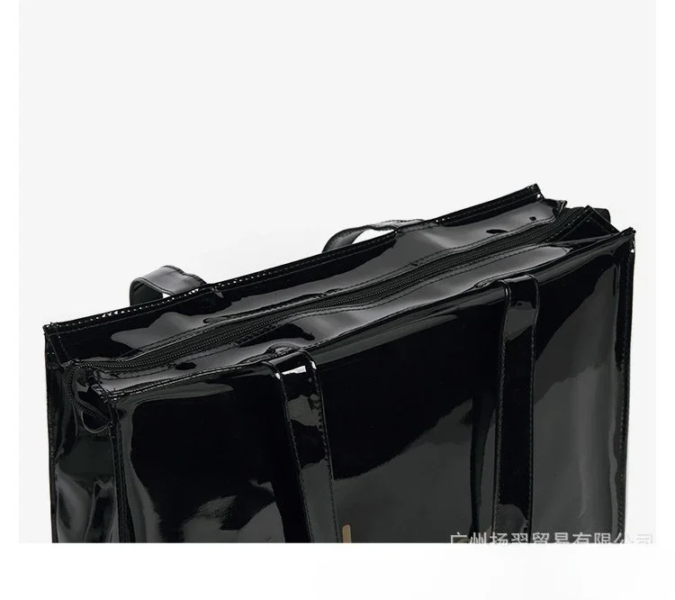 Cartoon-Print PVC Wasserdichte Tragetasche für Frauen, Lässige Tragbare Schulterhandtasche, Outdoor-Einkaufs- und Pendeltasche für den täglichen Gebrauch ﻿ – Detail 10