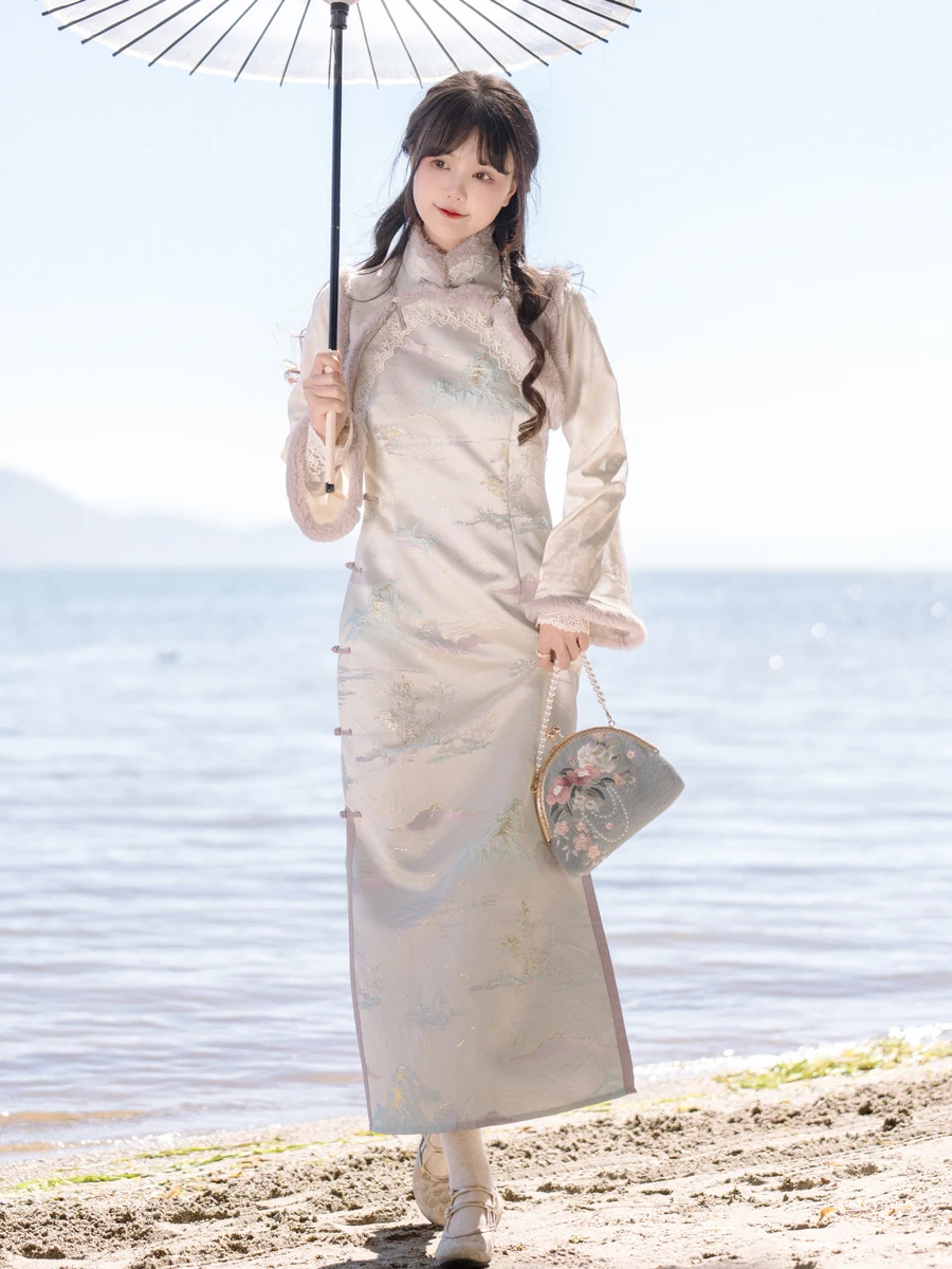 

Chuan Dai Timel: Женское осенне-зимнее кимоно-платье миди с вышивкой в стиле народного искусства «Горный снежный пейзаж»