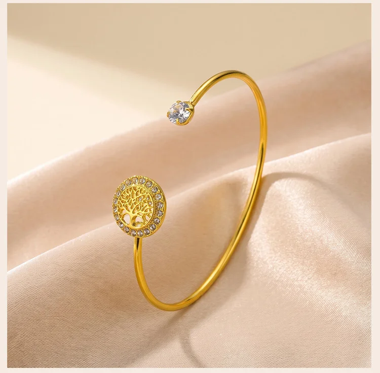 Baum des Lebens Manschettenarmband, Goldfarbenes Edelstahlarmband mit Kristallakzenten, Symbolischer Schmuck – Detail 4