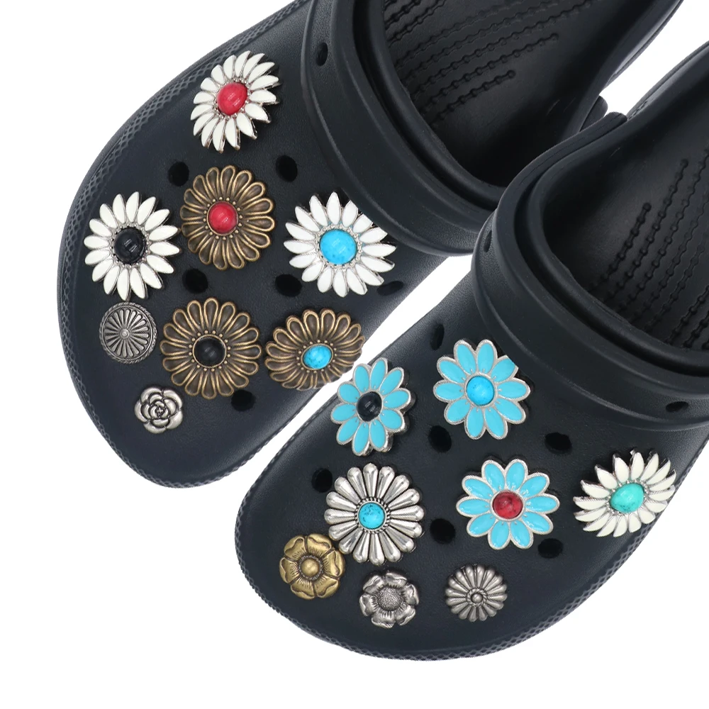 1Set Metal Flower Vintage Clogs Shoes Charms Shoes Accessories Pines Simulated Turquoise Kawaii Hole Sandals Adornos Decorations