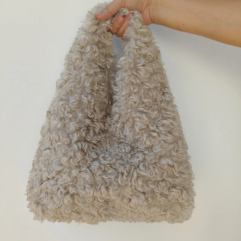 2025 nuevos bolsos de hombro de piel de cordero sintética para mujer, bolso de cubo con cordón de piel sintética para chicas calientes, bolso peludo de moda para mujer, bolsos de mano