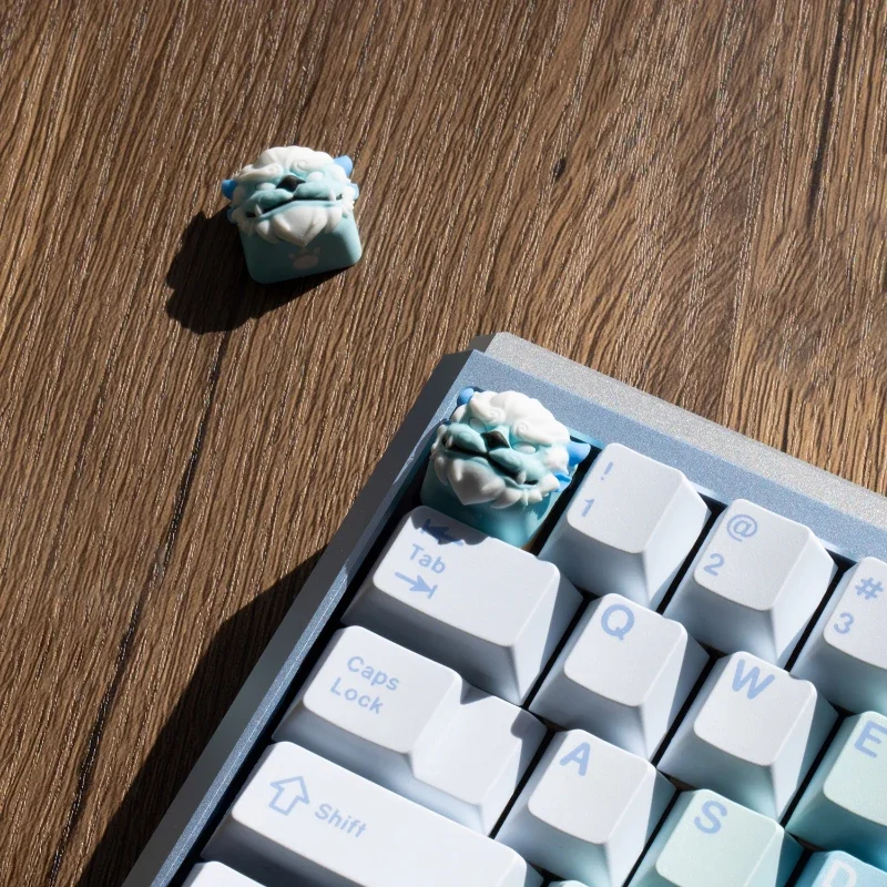 Tapa de tecla de monstruo de nieve artesanal, tapa de teclado hecha a mano, resina Original, Animal personalizado para teclado mecánico