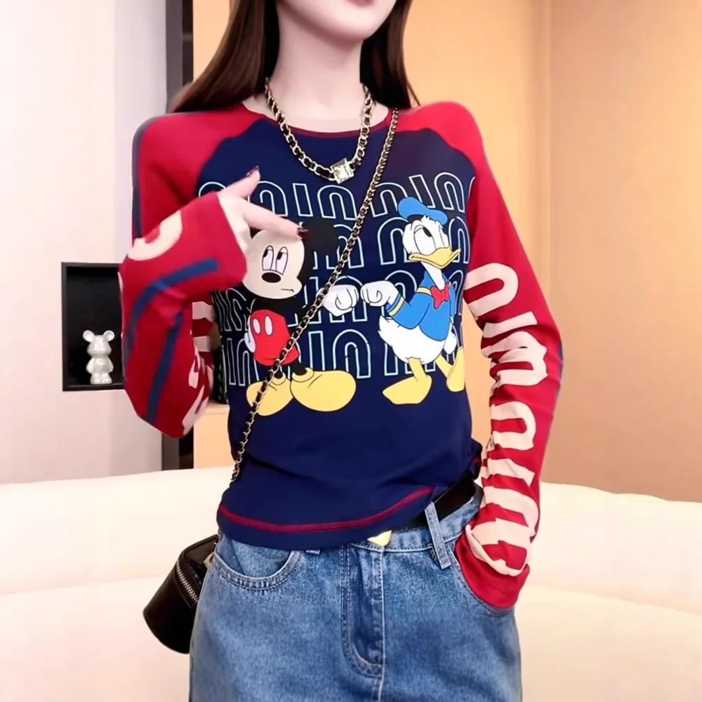 

MINISO women's round neck slim fit and fashionable Mickey Mouse printed letter splicing western-style base shirt