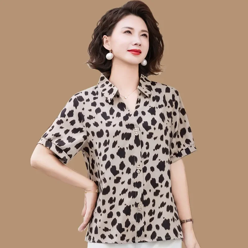 

Женская блузка с леопардовым принтом, коротким рукавом, отложным воротником, на пуговицах, из шифона, повседневная, элегантная
