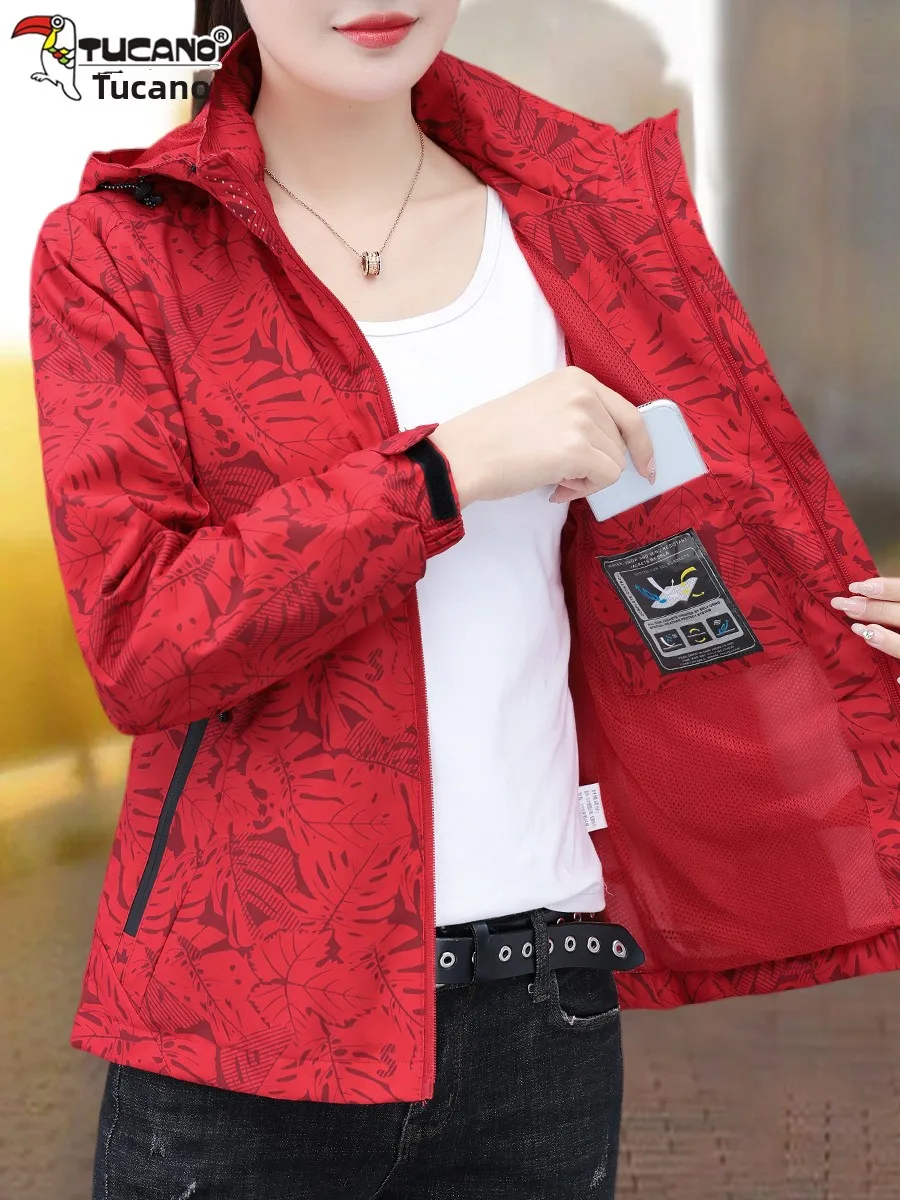 TUCANO 2026 New Women's Outdoor Windproof Waterproof Thin Jacket Single Layer Climbing Suit Zipper Closure Hooded Short Coat