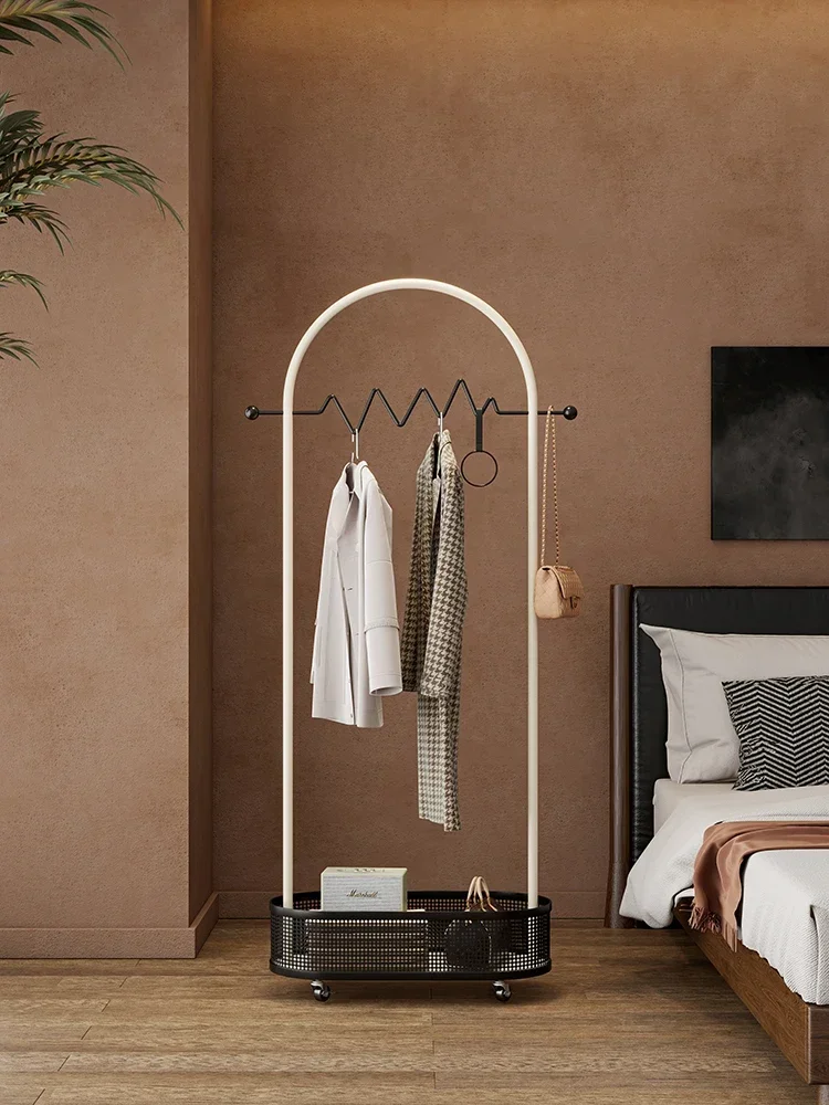 

-French Retro Internet Celebrity Enters The Head Bedroom With Clothes And Hat Rack,floor To Ceiling Bedroom,household With Wheel