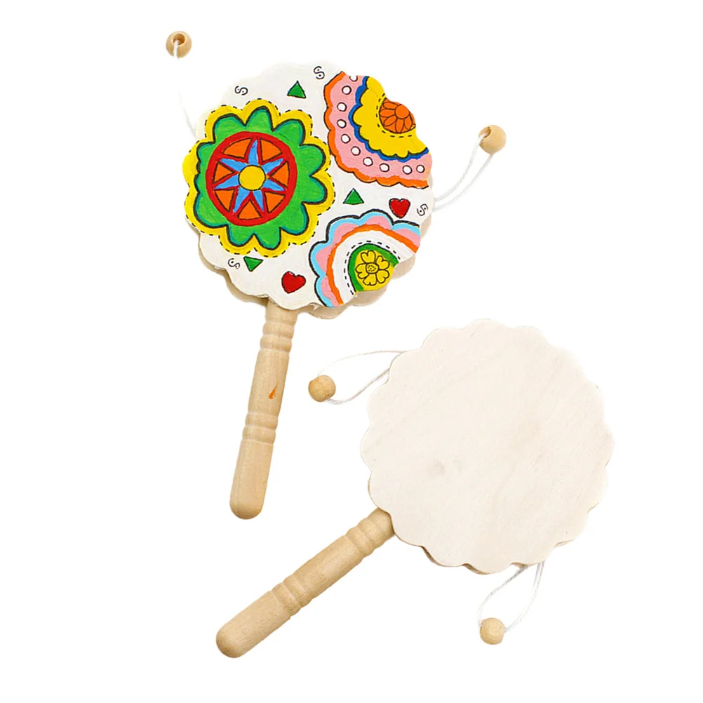 2 pezzi di tamburi a pellet a forma di fiore, sonaglio in legno fatto a mano per bambini, manico liscio e sicuro, pratica dell'udito con suono medio