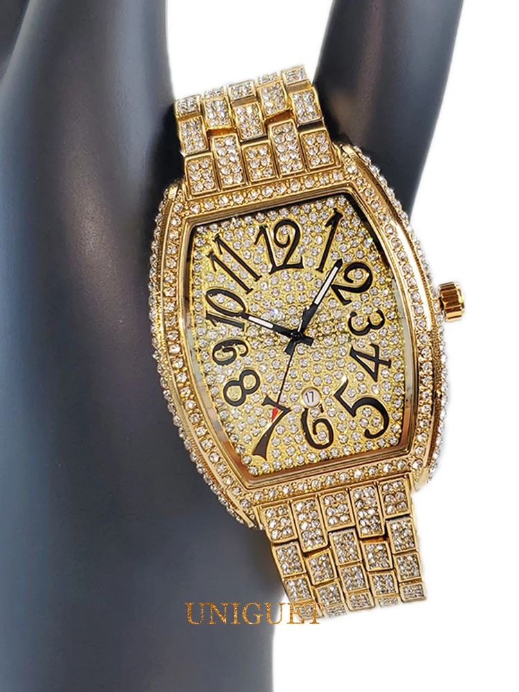 

Hip Hop Big Watches For Men Tonneau Calendar Gold Men's Quartz Watch Luxury Iced Out Fashion Diamond Wristwantches Man Gift