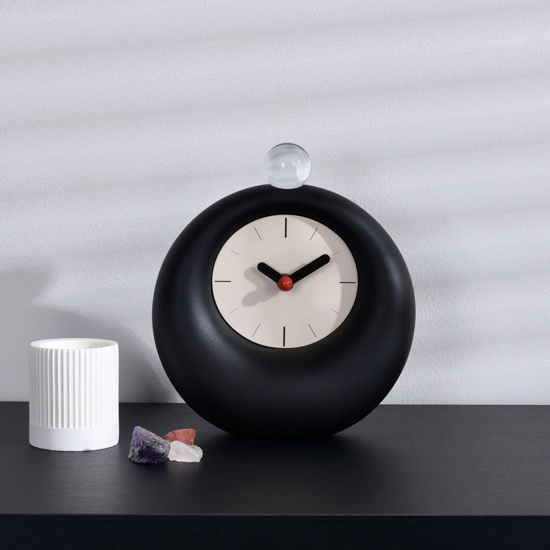 Desktop clock tabletop creative hour pendulum clock display table with high appearance level