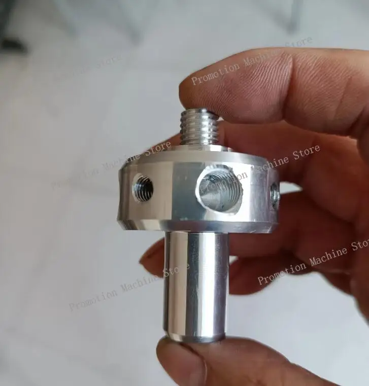 

Адаптер заземляющей пластины M10 для антенны PAC-12