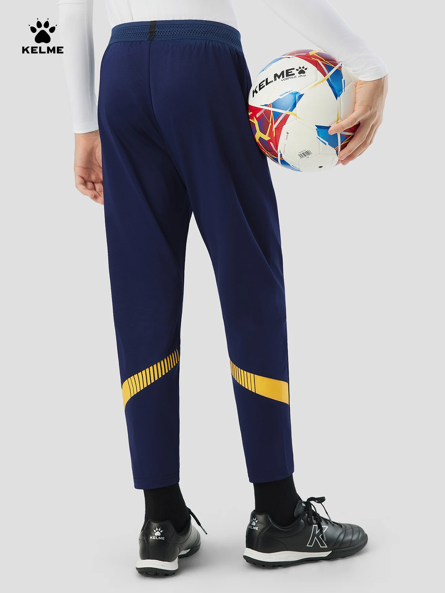 Kelme Kids' Fleece-lined Sports Pants Football Training Pants Casual Fitness Running Pants Warm Windproof Stretch Long Pants
