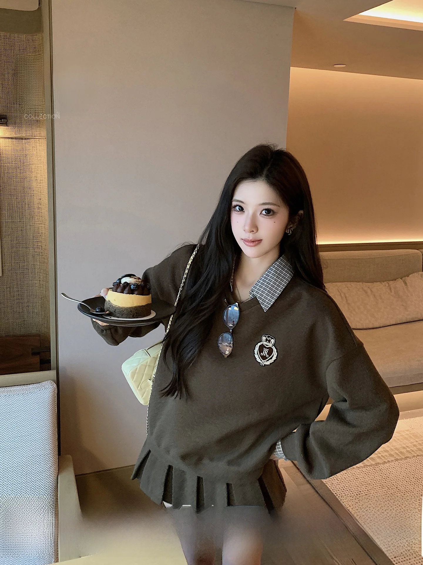 

Sweet And Spicy College Sle Casual Sweatirt And ort Skirt Set Women's Winter Slim Fit Pleated Skirt Two Piece Set