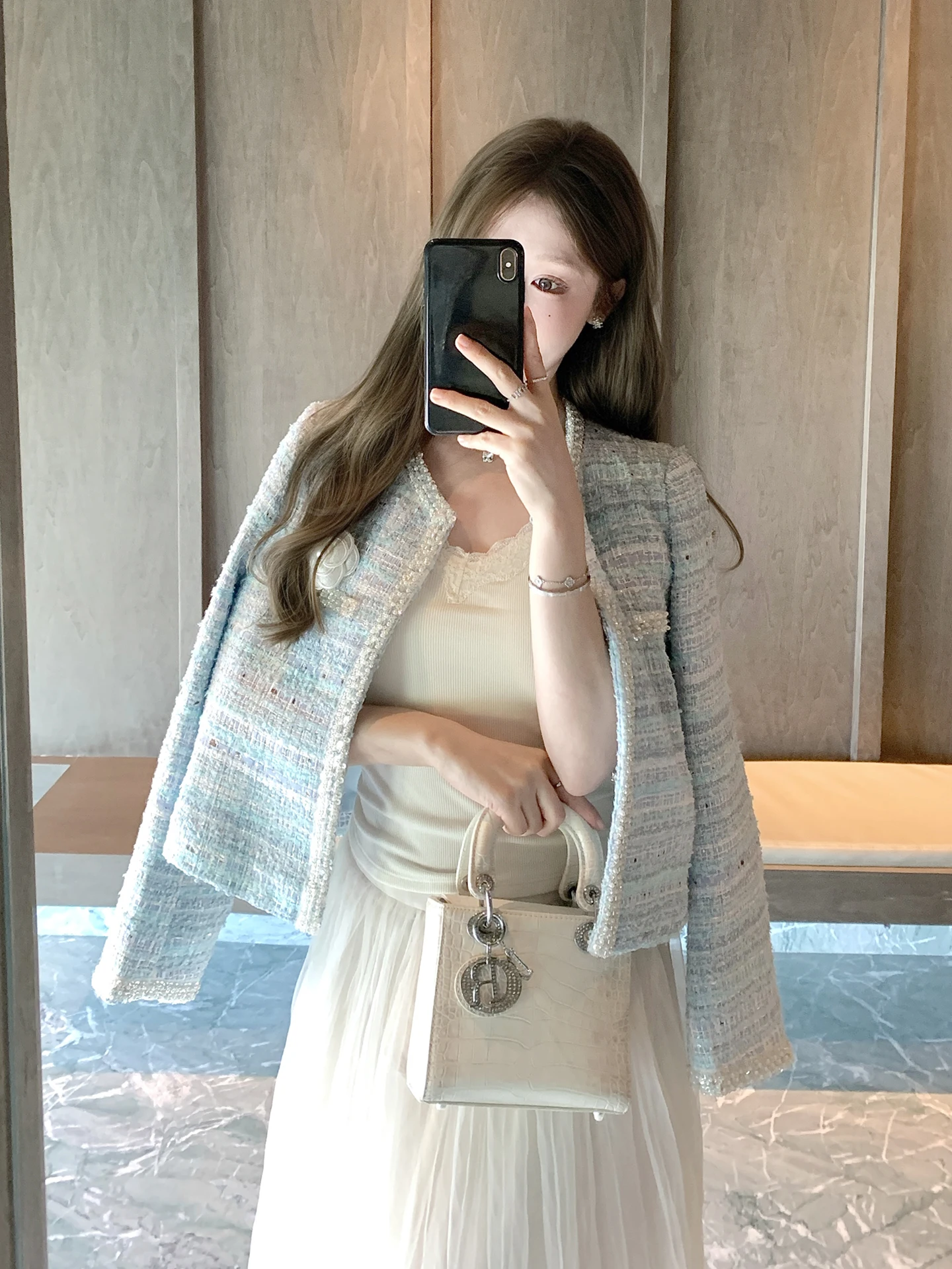 

Пальто FFmiss Premium Feel из трикотажной и шерстяной ткани с инкрустацией стразами, яркими пайетками, модное, с завышенной талией, цвет «резиновая смола»