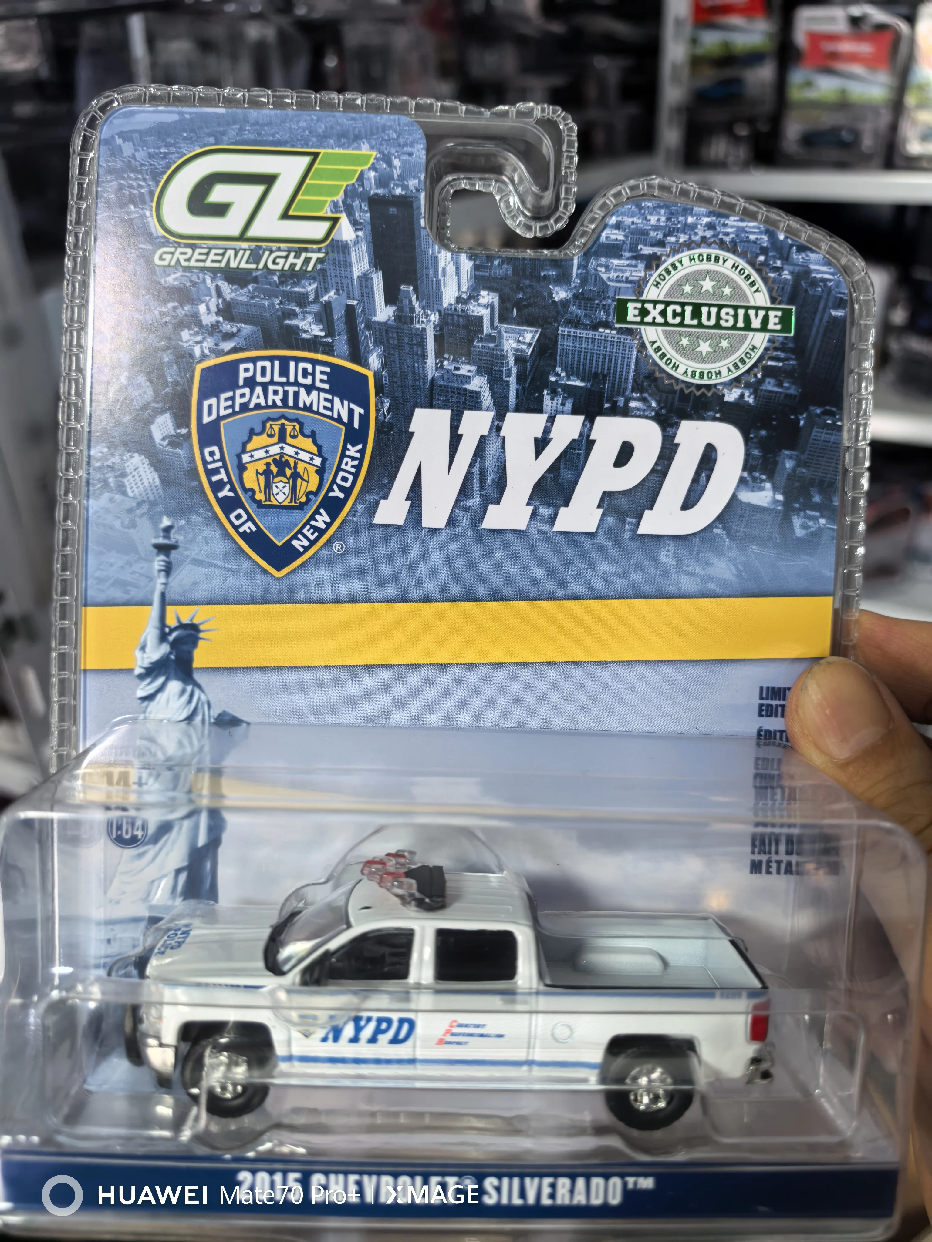 

GreenLight 1:64 2015 Silverado Pickup Simulation Diecast Metal Alloy Model car Pull Back Collection Kids Toy Gifts