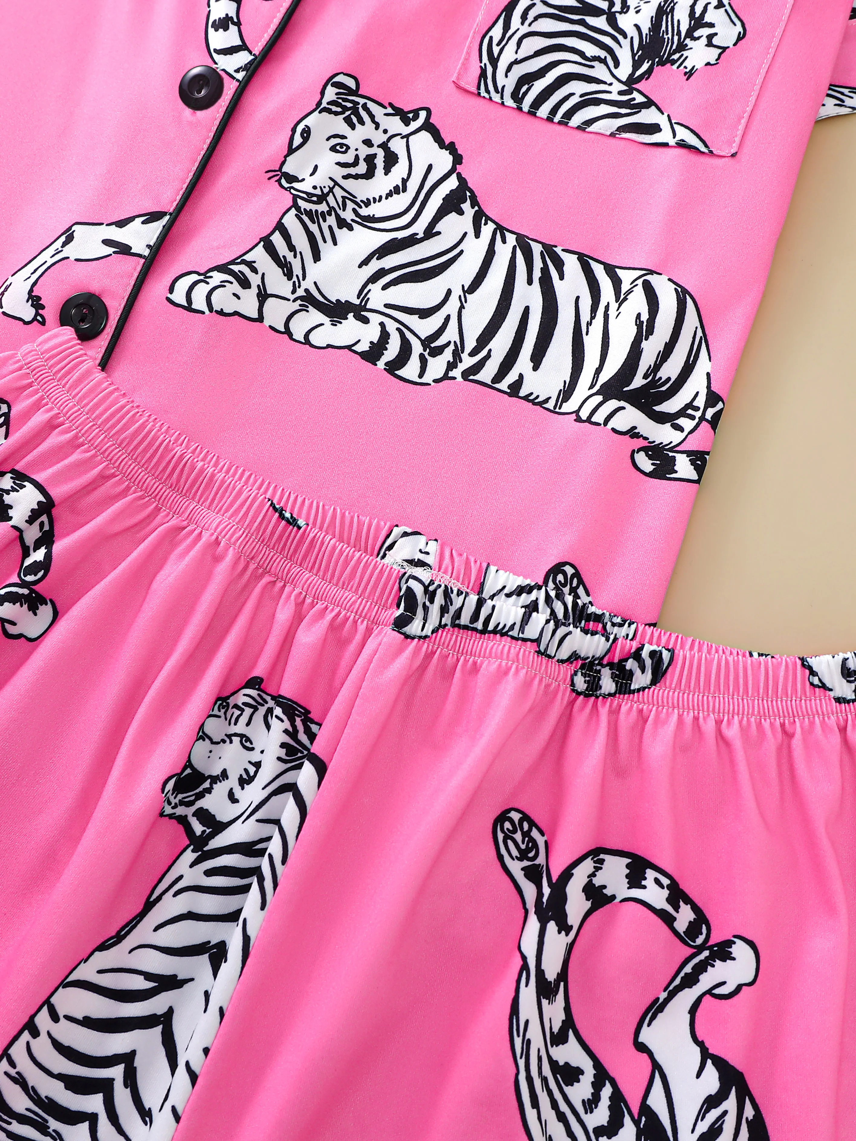 Pink Tiger Double Short Women\'s Printed Pajama Set Collar Short Sleeve Top and Loose Shorts Comfortable Women\'s Pajamas