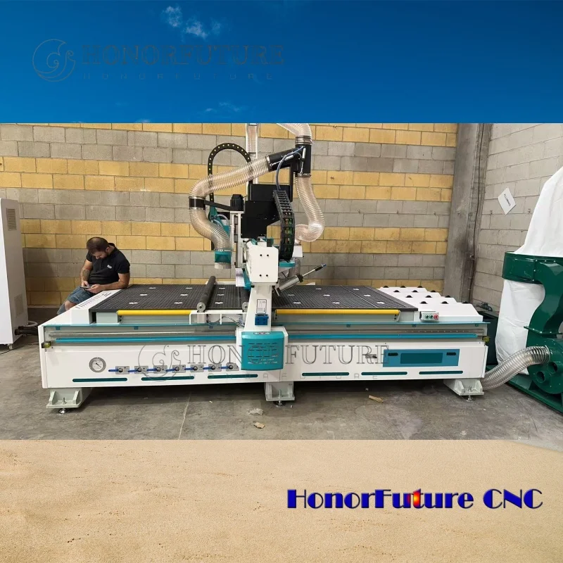 آلة طحن CNC عالية الدقة معدات النجارة عالية الكفاءة لصنع الأثاث