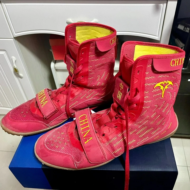 

Professional Wrestling Boots Men Red Boxing Shoes Man Luxury Brand Fighting Shoes Mens Gym Training Shoe
