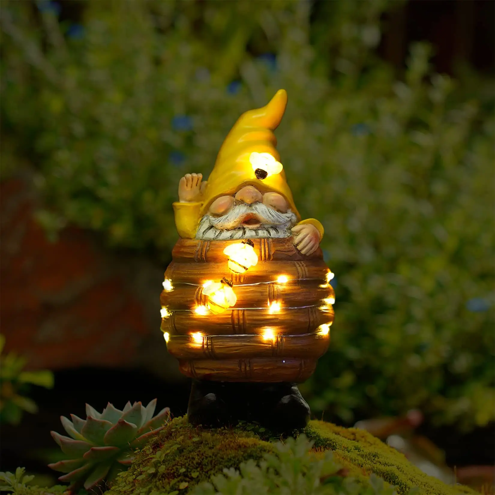 Funny Resin Bee Gnomes Figurine with Solar Light Garden Gnome Statues Resin Bucket Outdoor Art Decor